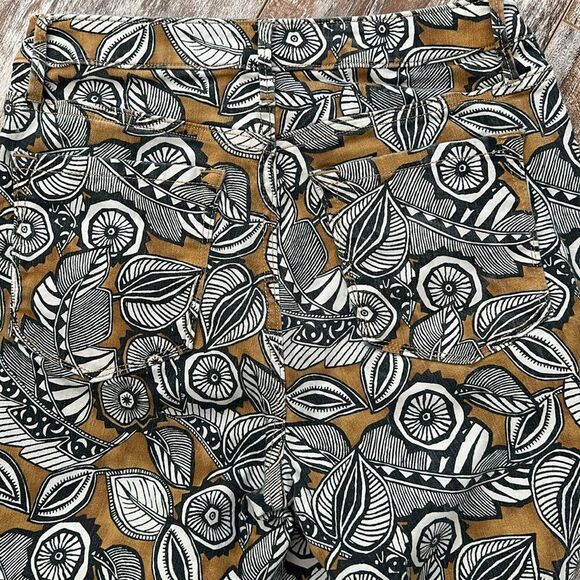 Ann Taylor Loft Curvy Ankle Skinny Jeans - Picture 6 of 7